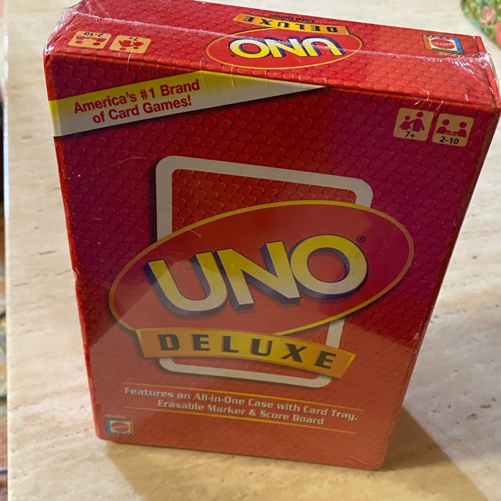 Uno Deluxe Card Game